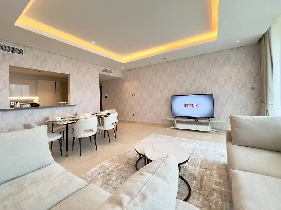 דובאי Dar Vacation - Contemporary Urban 2Br Apartment Near Burj Khalifa איחוד האמירויות הערביות